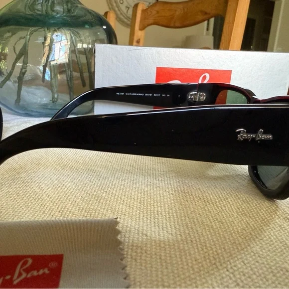 Ray-Ban Wayfarer Nomad Black Sunglasses - Picture 9 of 9